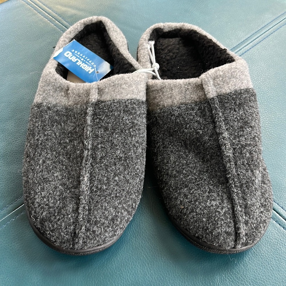 NWT Charcoal womens slippers